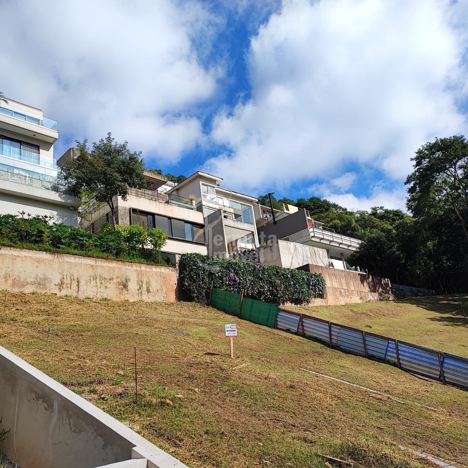 Terreno à venda no condominio Alpasitio alphaville tambore