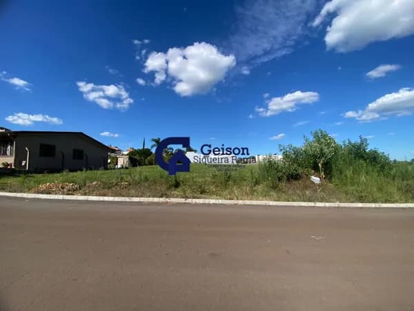 Lote/Terreno em Carazinho - Loeff