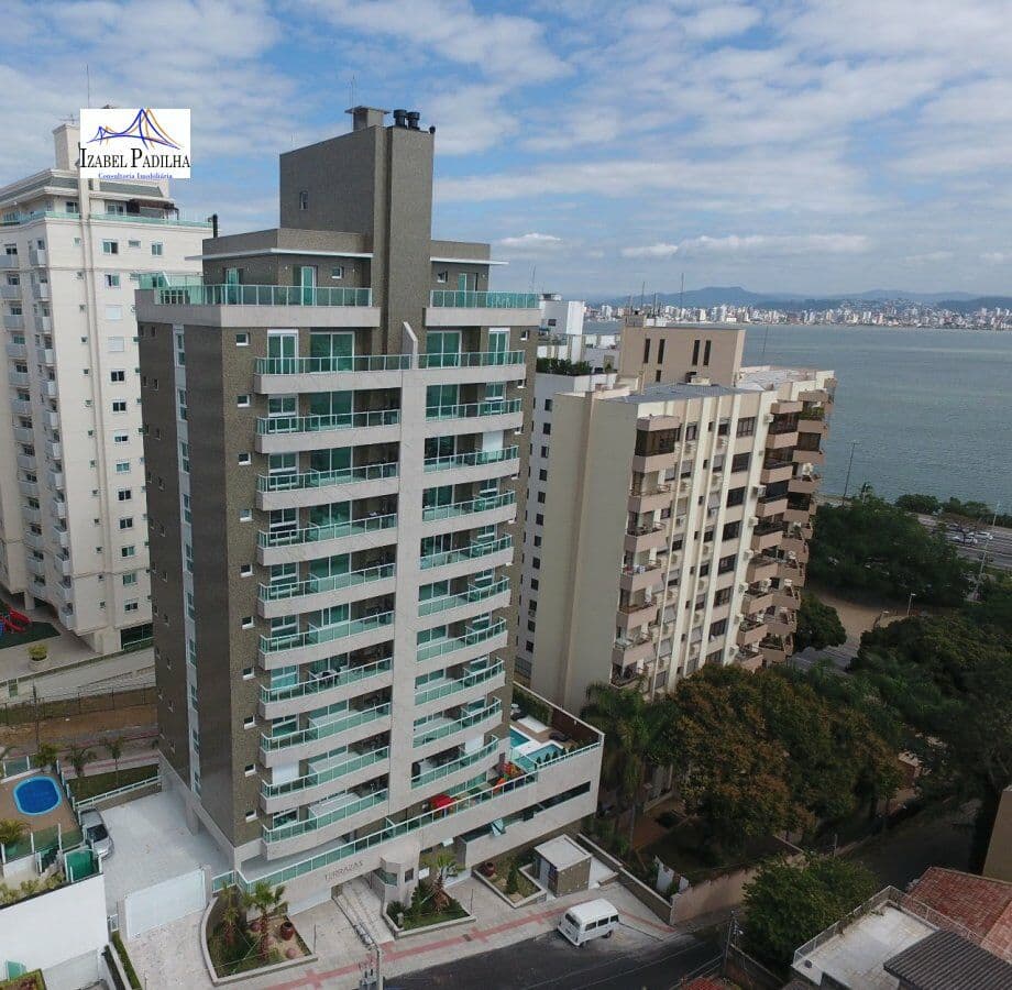 Apartamento Alto Padrão Mobiliado junto a Av. Beira Mar