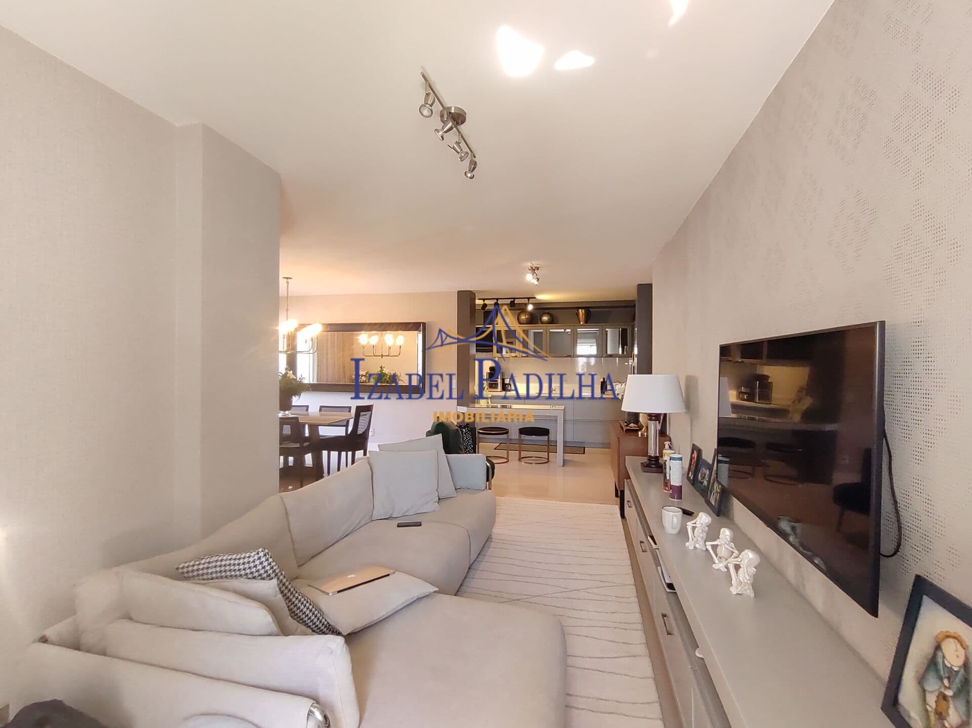 Apartamento Alto Padrão em Córrego Grande, Florianópolis/SC