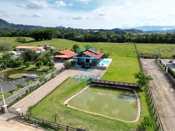 Chácara Mobiliada com Lagoa em Condomínio Rural com Escritura Pública à venda em Canelinha/SC