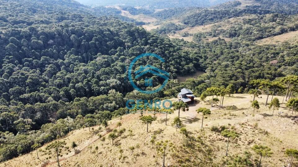 Chalé Mobiliado com Vista para as Montanhas e Terreno de 40.000m² (04 Hectares) à venda em Urubici/SC