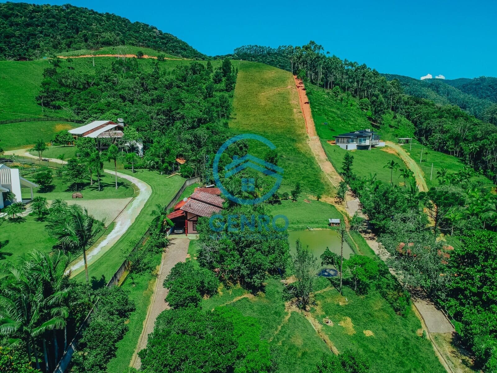 Lindo Sítio em Meio a Natureza com Lagoa e Terreno de 4.000m² à venda em Nova Trento/SC