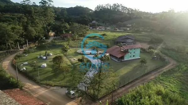 Sitio em Meio a Natureza com Piscina e com Terreno de 21.500m² ( 2,1 HECTARES ) à venda em Canelinha/SC