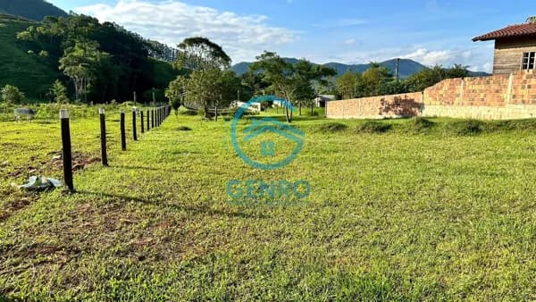 Chácara com Lagoa e Terreno 100% Aproveitável de 1.712m² à venda em São João Batista/SC