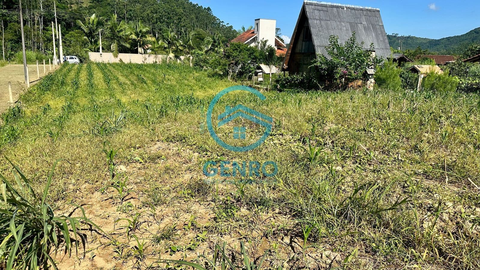 Lote para Chácara em Meio a Natureza e Terreno de 1.746m² à venda em Tijucas/SC