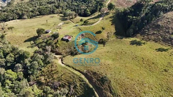 Sítio na Serra Catarinense com Lagoas, Cachoeira e Terreno de 120.500m² ( 12.5 Hectares ) à venda em Alfredo Wagner/SC