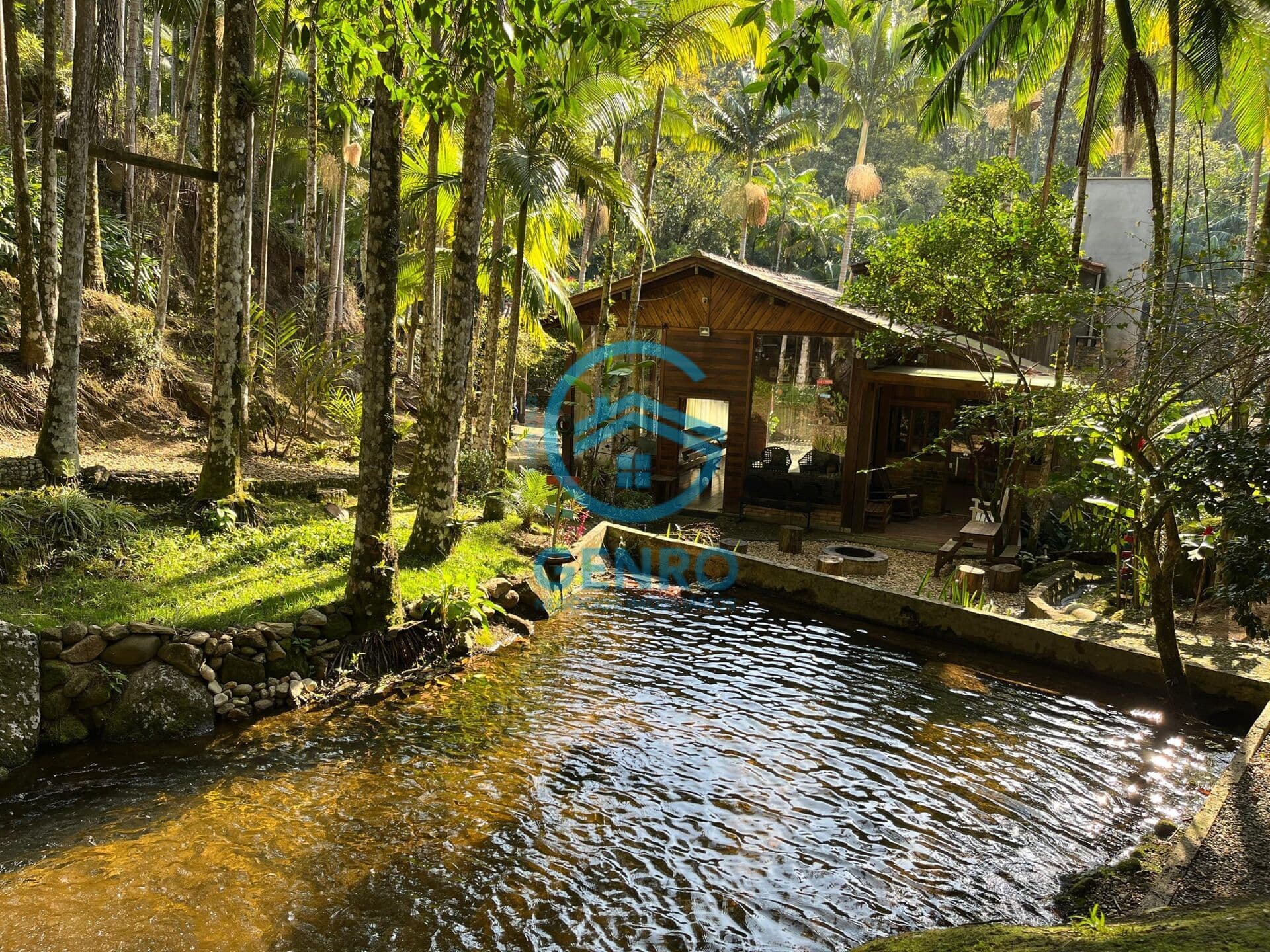 Sítio em Meio a Natureza com Lagoa e Terreno de 10.000m² (01 Hectare) à venda em Canelinha/SC