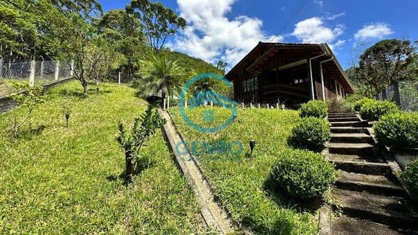 Chácara em Meio a Natureza e Terreno de 1.000m² à venda em São João Batista/SC