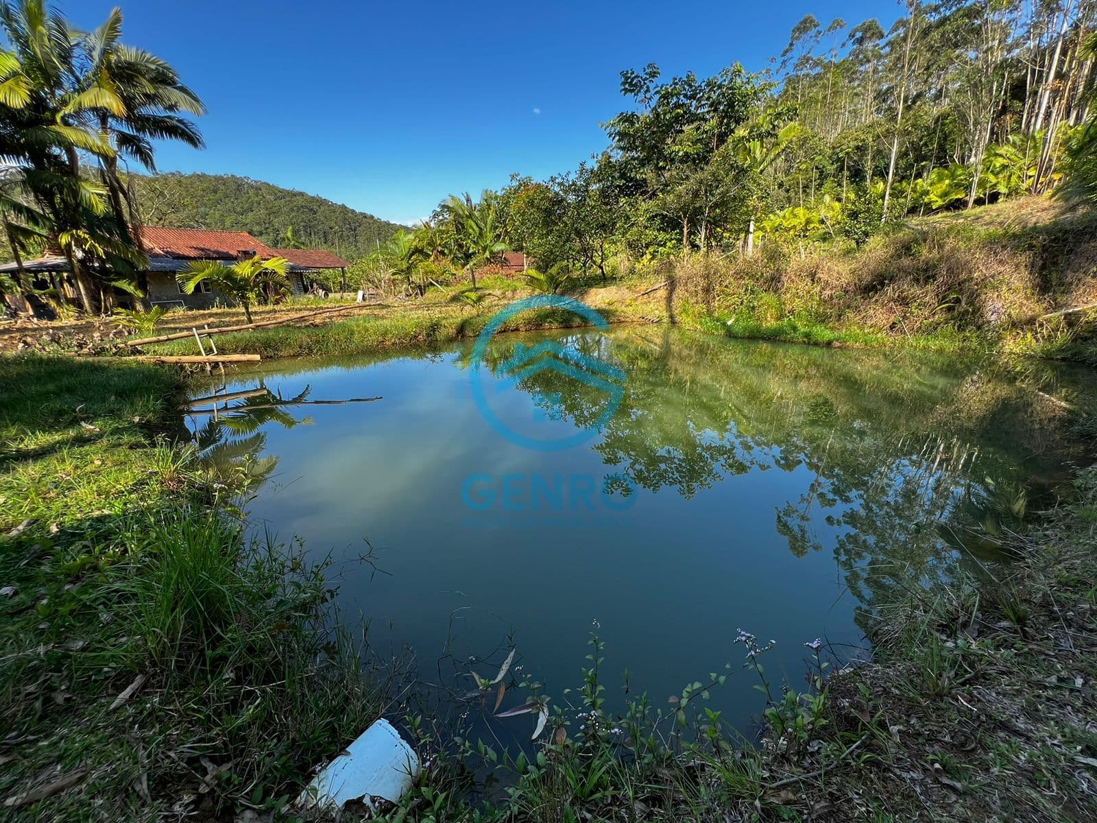 Chácara com Lagoa com Peixes e Terreno de 3.680m² à venda em Tijucas/SC