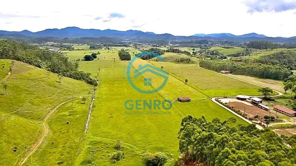 Belíssima Área para Sítio ou Plantio com Terreno de 330.000m² ( 33 HECTARES ) à venda em São João Batista/SC