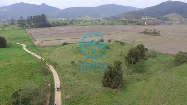 Área para Sítio com Terreno de 35.000m² ( 3.5 HECTARES ) à venda em Tijucas/SC