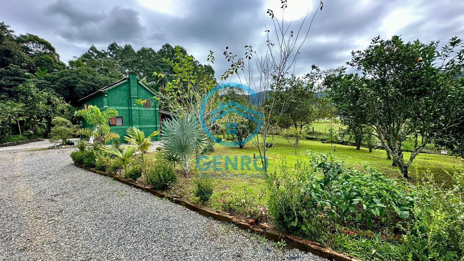 Chácara em Meio a Natureza com Riacho e Terreno com Escritura Pública de 7.000m² à venda em Tijucas/SC