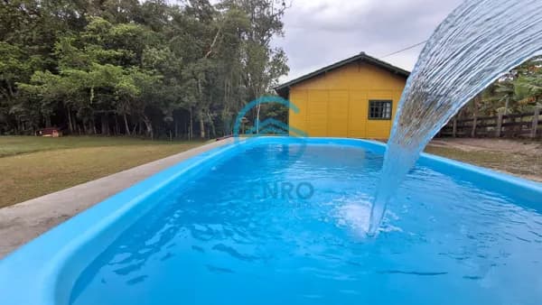 Chácara em Meio a Natureza com Piscina, Riacho e Terreno de 2.100m² à venda em Tijucas/SC