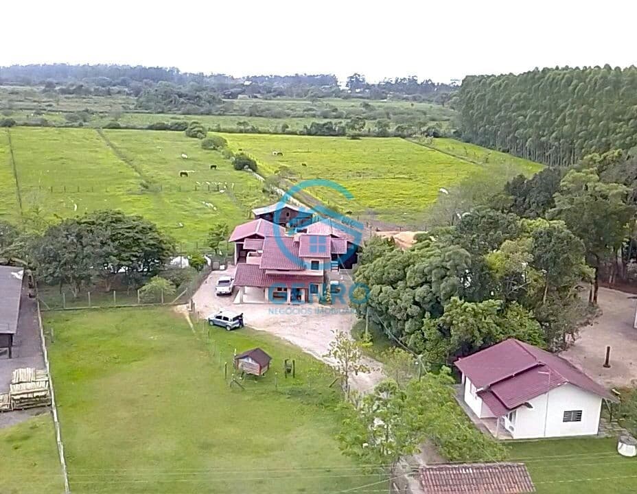 Sitio com Lagoa e Terreno de 20.000m² ( 02 HECTARES ) à venda em Porto Belo/SC