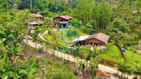 Chácara com Chalé em Meio a Natureza e Terreno de 1.600m² à venda em Canelinha/SC