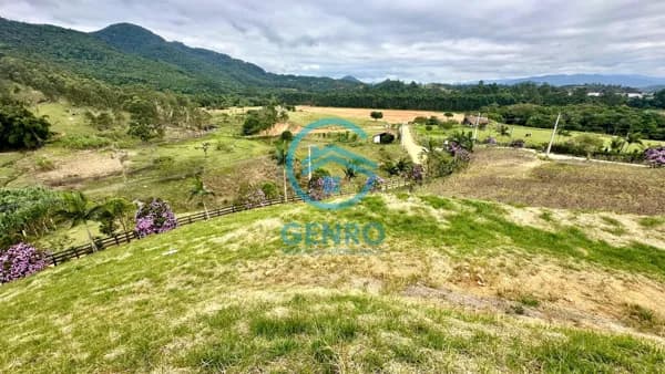 Lote para Chácara em Condomínio Rural com Terreno com Escritura Pública de 2.000m² à venda em Canelinha/SC