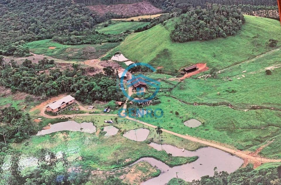 Fazenda com 10 Lagoas, Cachoeira e Terreno de 84 Hectares à venda em Tijucas/SC