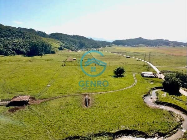 Fazenda/Sítios/Chácaras em Tijucas - Centro