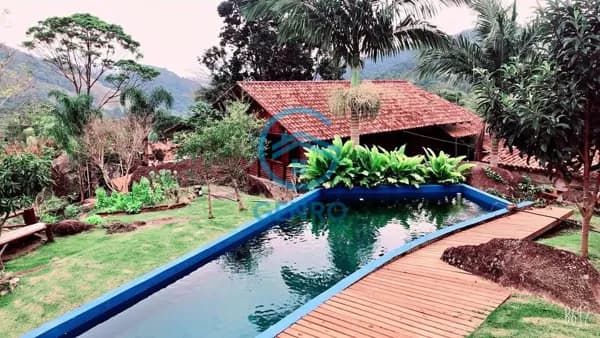 Chácara em Meio a Natureza com Cachoeira, Piscina e Terreno de 5.900m² à venda em Canelinha/SC