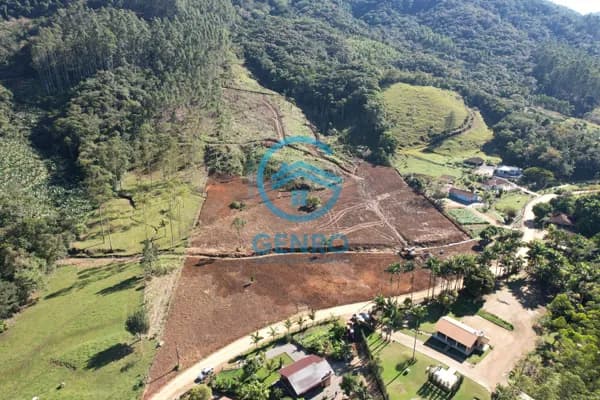 Área para Sítio em Meio a Natureza com Riacho e Terreno de 160.000m² ( 16 Hectares ) à venda em Canelinha/SC