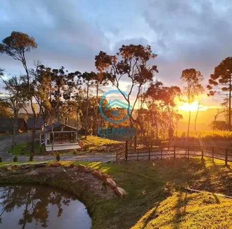 Pousada com 04 Chalés na Serra Catarinense com Terreno de 20.000m² (02 Hectares) à venda em Urubici/SC