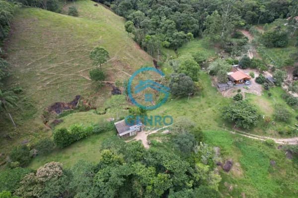 Sítio em Meio a Natureza com Cachoeira, Lagoas e Terreno de 190.000m² ( 19 HECTARES ) à venda em Canelinha/SC