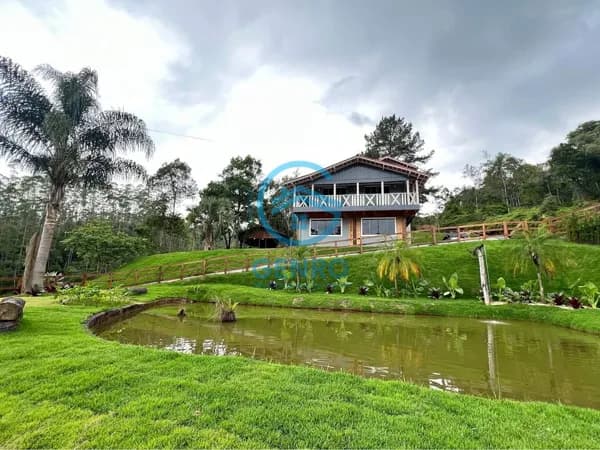 Chácara com Piscina com uma Linda Vista Panorâmica, Lagoa e Terreno de 5.800m² à venda em São João Batista/SC