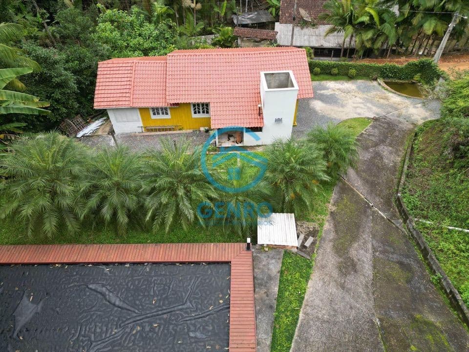 Chácara em Meio a Natureza com Cachoeira, Piscina e Terreno de 1.000m² à venda em Canelinha/SC