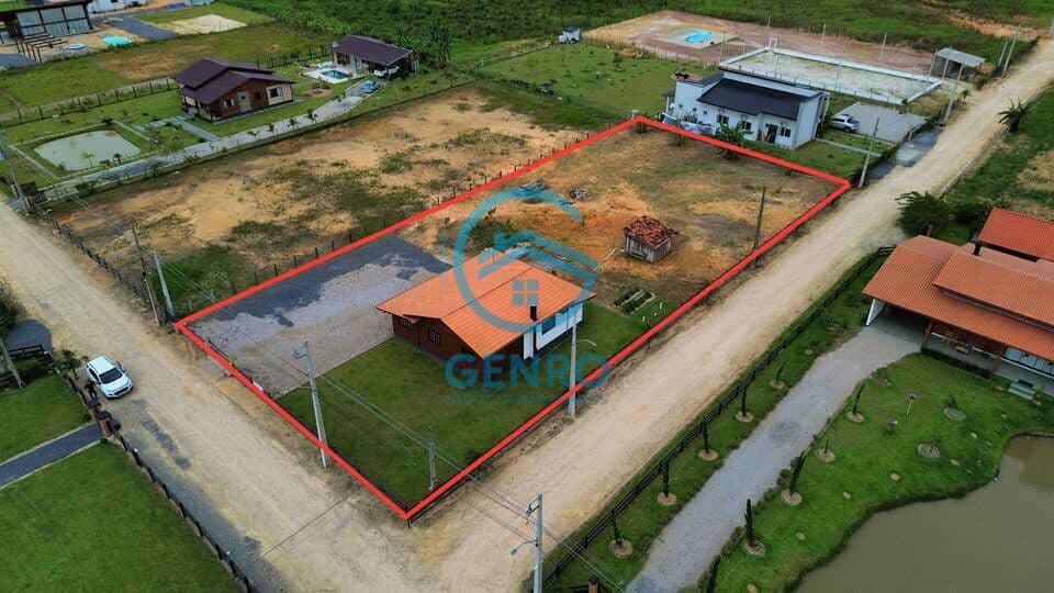 Chácara em Condomínio Rural e Terreno de 1.940m² com Escritura Pública à venda em Canelinha/SC