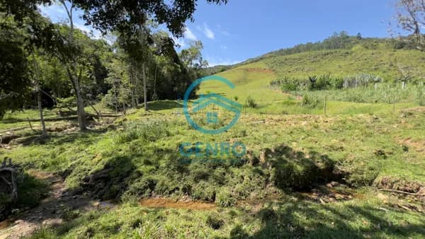 Sítio em Meio a Natureza com Lagoa, Riachos e Terreno de 64.000m² (6.4 Hectares) à venda em Tijucas/SC