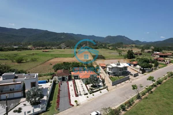 Sítio Próximo a Cidade e Terreno de 26.000m² (2.6 HECTARES) à venda em Canelinha/SC
