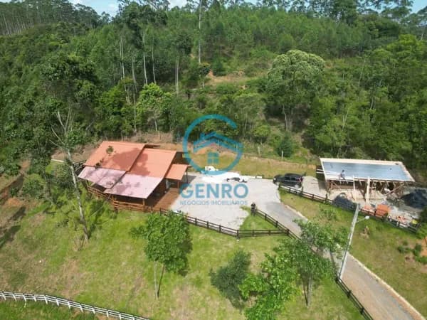 Chácara Mobiliada em Meio a Natureza com Terreno de 1.500m² à venda em Tijucas/SC