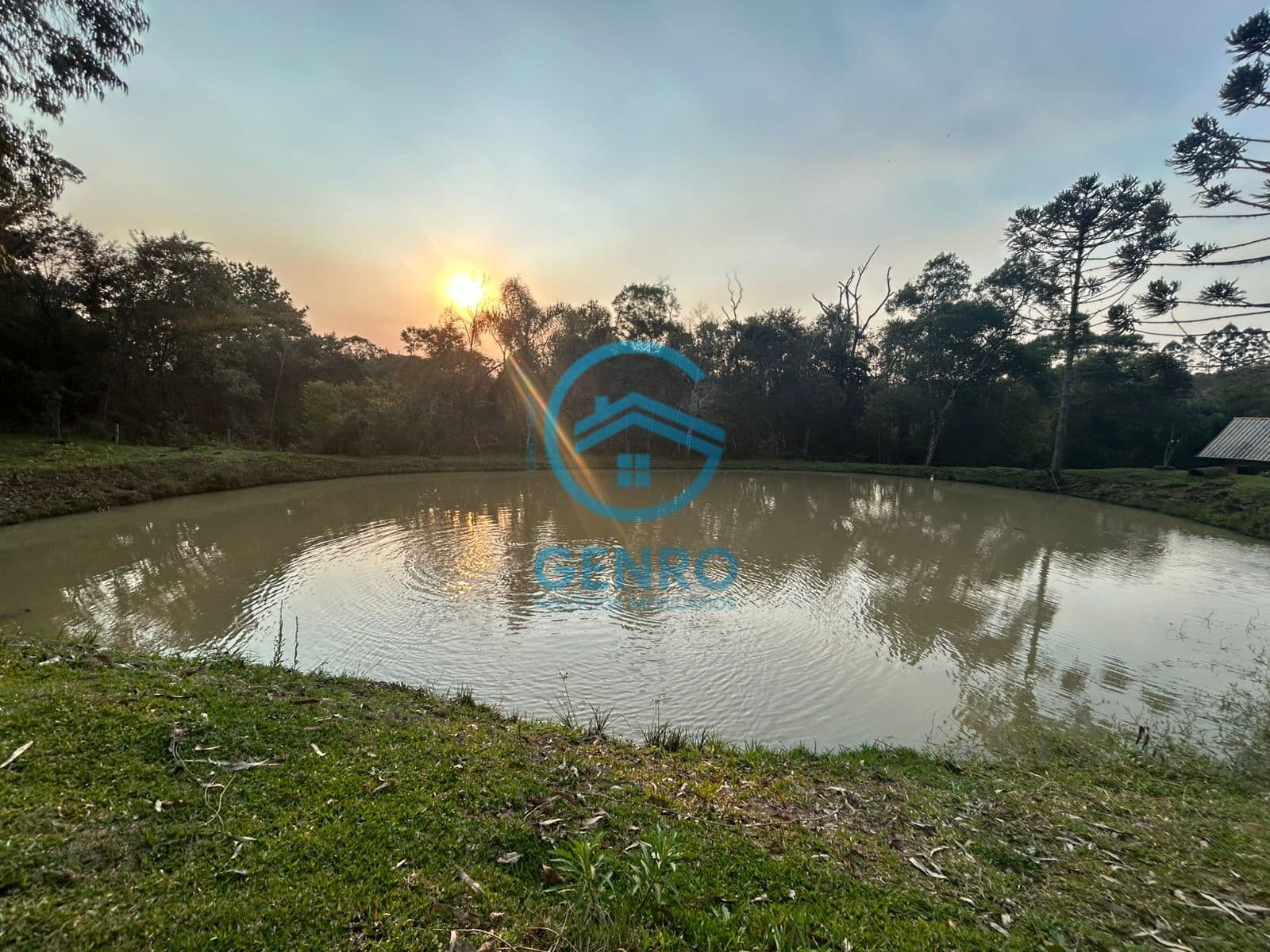 Sítio na Serra Catarinense com Lagoa e Terreno com Escritura Pública de 1.7 Hectares à venda em Alfredo Wagner/SC