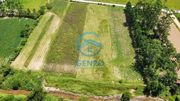 Área para Sítio em Meio a Natureza com Riacho e Terreno de 7.700m² à venda em Canelinha/SC