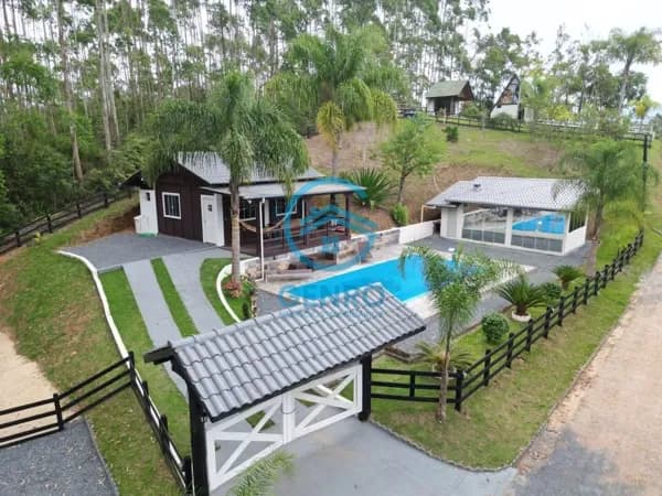 Chácara em Meio a Natureza com Piscina e Terreno de 5.000m² à venda em Nova Trento/SC