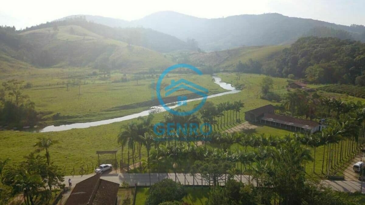Sítio e Terreno com Escritura Pública de 90.000m² ( 09 HECTARES ) em Biguaçu / SC