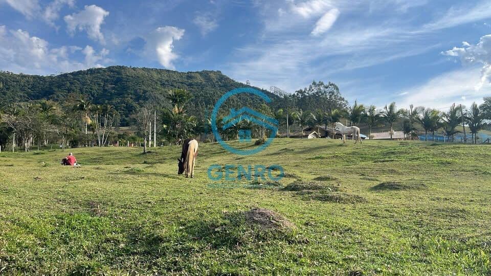 Lote para Chácara em Meio a Natureza com Lagoa e Terreno de 1.500m² à venda em Tijucas/SC