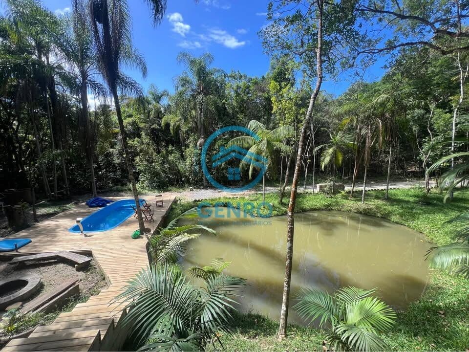 Chácara em Meio a Natureza com Lagoa, Piscina e Terreno de 3.500m² à venda em Canelinha/SC