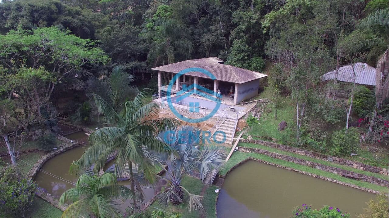 Sítio com Lindo Riacho, Lagoas e Terreno com 40.000m² ( 04 Hectares ) à venda em Tijucas/SC