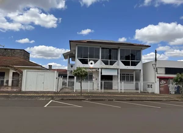 Prédio Comercial/Residencial à venda no Centro de Santa Terezinha de Itaipu PR