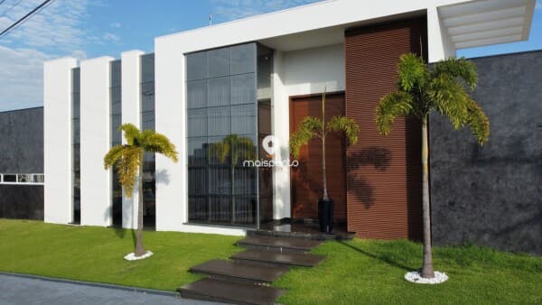 Casa Alto Padrão no Condomínio Vale do Sol