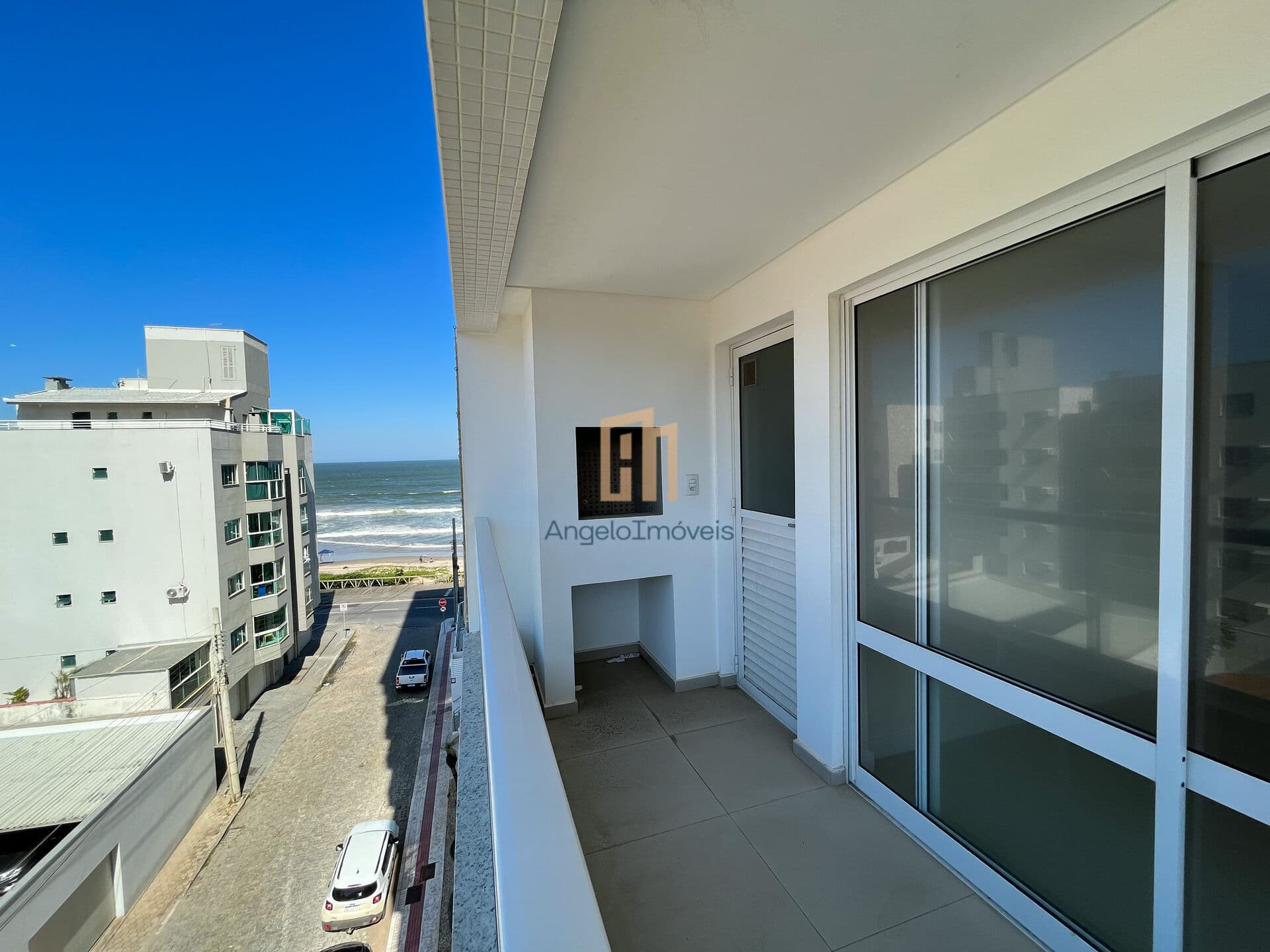 Apartamento com 4 dormitórios Frente mar no bairro Gravatá em Navegantes