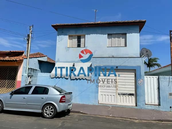 Sobrado à venda em Itirapina-SP