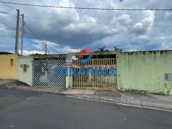 Casa em Centro, Itirapina/SP