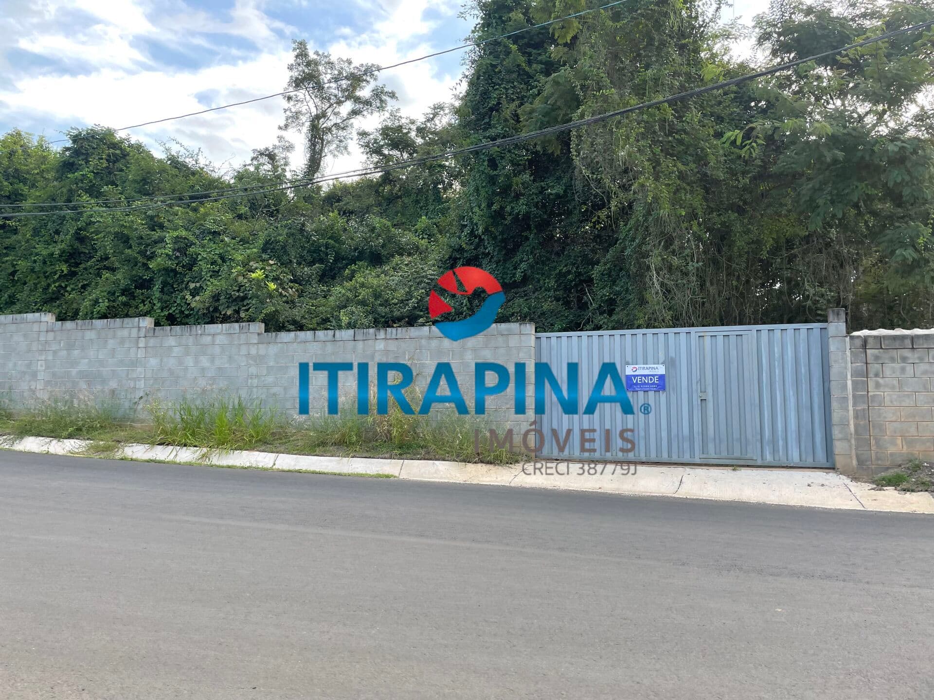 Chácara à VENDA na Estância Ubá, Itirapina/SP