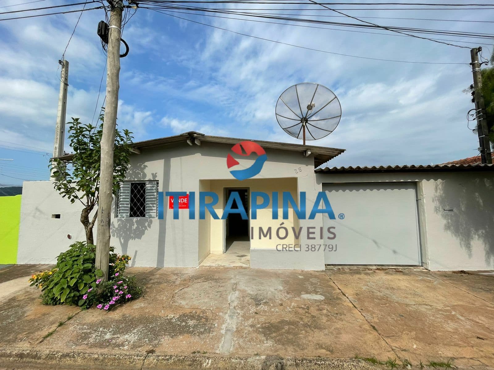 Casa à venda por R$ 180.000,00 em Itirapina/SP