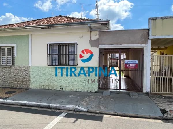 Casa no Centro, Itirapina/SP