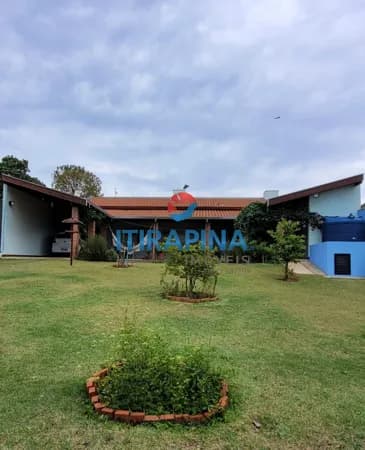 Casa em Analândia - Centro