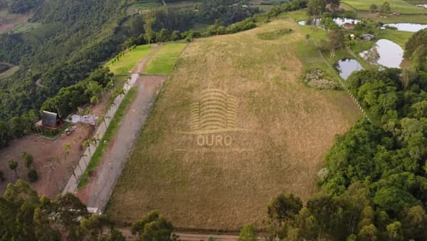 Fazenda/Sítios/Chácaras em Cotiporã - Centro
